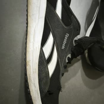 FLO'dan Aldığım Ayakkabı Kısa Sürede Deforme Oldu, Garanti Reddedildi