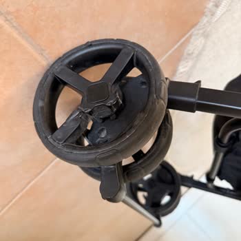 Chicco Ohlala Bebek Arabası İçin Orijinal Yedek Tekerlek Temin Edilemiyor