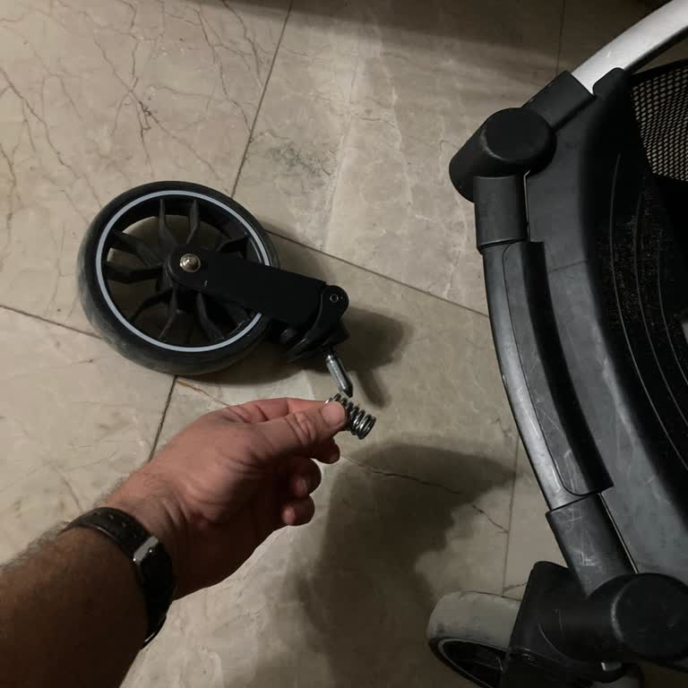 Yoyko Quantum Bebek Arabasında Erken Tekerlek Arızası Ve Kullanım Sorunları