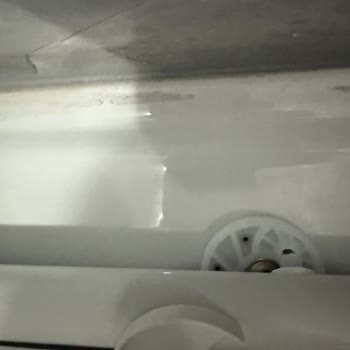 Klozet Kapağı Aparatının Garantisi Devam Ederken Kendiliğinden Kırılması Mağduriyeti