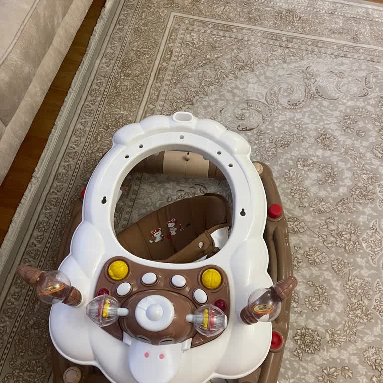 Kullanımda Güvenlik Sorunu: Yürüteçten Düşen Bebeğimiz İçin Acil Çözüm Talebi