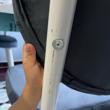 Hasarlı Ürünler Ve İlgisiz Mağaza Nedeniyle Mağduriyet Yaşadım