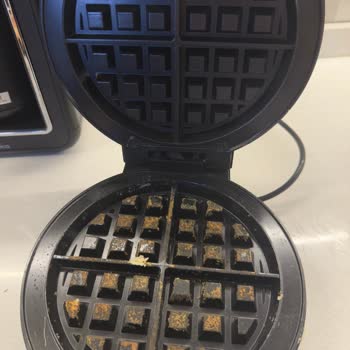 Yeni Alınan Waffle Makinesinde Üçüncü Kullanımdan İtibaren Yapışma Sorunu