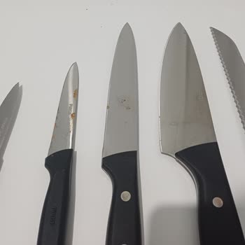 A101den Alınan Pirge Bıçak Setlerinde Tekrarlayan Paslanma Sorunu