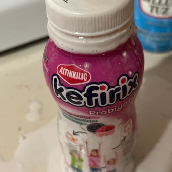 Son Kullanma Tarihi Geçmemiş Kefir Patladı, Evim Ve Kıyafetlerim Kirlendi