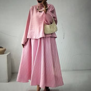 Sipariş Ettiğim Takım Görselden Tamamen Farklı Ve Satıcıdan Hiçbir Dönüş Alamadım