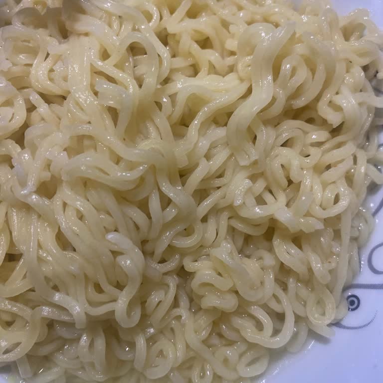 İndomie Köri Paketinden Sos Ve Baharat Poşeti Eksik Çıktı