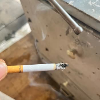 Marlboro Red Sigaralarda Tekrar Eden Odun Parçası Sorunu