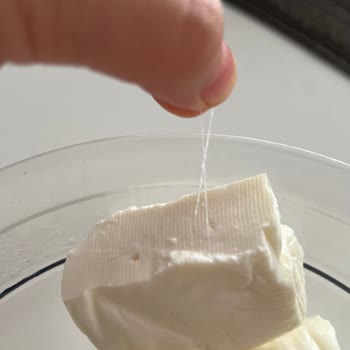 Aldığım Beyaz Peynirin İçinden İp Çıktı Mağduriyetimin Giderilmesini İstiyorum