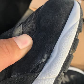 Aldığım Ayakkabıda Üretim Hatası Ve İlgisiz Müşteri Hizmetleri