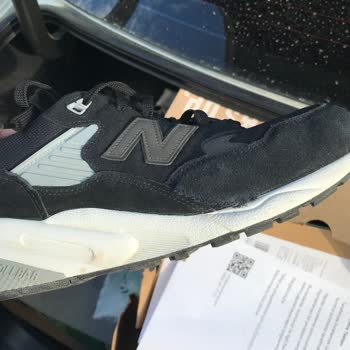 Aldığım Ayakkabıda Üretim Hatası Ve İlgisiz Müşteri Hizmetleri