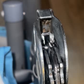 Bauhaus lehnt Reparatur defekter Sonnenliege trotz Garantieforderung ab