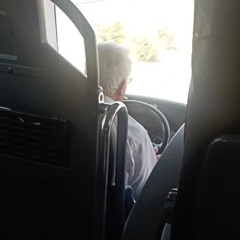 Otobüs Şoförünün Kapalı Alanda Sigara İçmesi Yolcuları Mağdur Etti