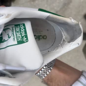 Kısa Sürede Parçalanan Adidas Ayakkabıda Garanti Sorunu Ve Olumsuz İnceleme Sonucu