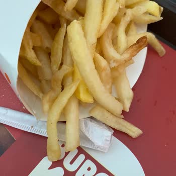 Bolu 14 AVM Burger King'de Soğuk Ve Kalitesiz Patates Kızartması Deneyimi