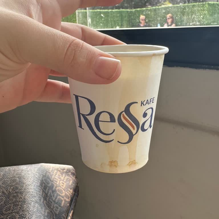 Ressa Cafe'de Hijyen Ve Servis Kalitesinde Ciddi Düşüş