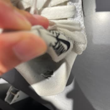 Kısa Sürede Yırtılan Ayakkabı İçin Garanti Reddi Ve Mağduriyet