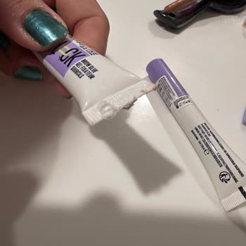 L'Loreal Kaş Sabitleyici Ürünüm Patlak Çıktı Mağduriyetim Giderilmiyor