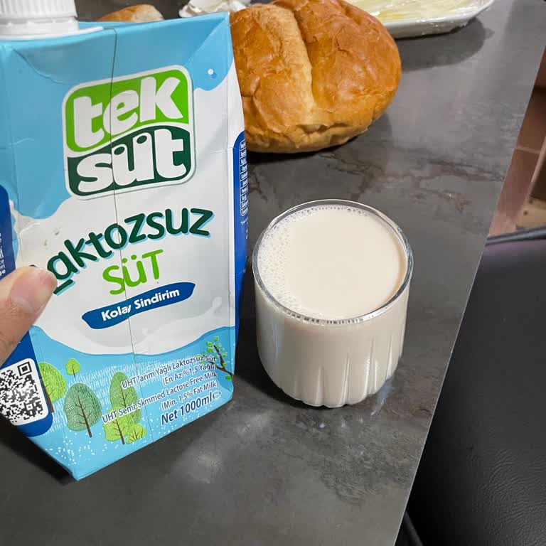 Laktozsuz Sütün Renginin Pembe Olması Ve Ürün Değişim Talebi
