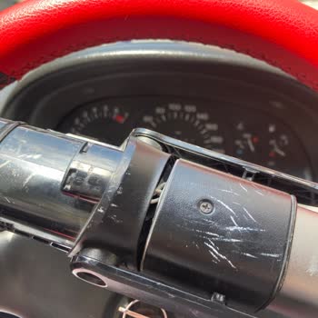 Philips Şarjlı Süpürge Sapı Kısa Sürede İki Kez Kırıldı