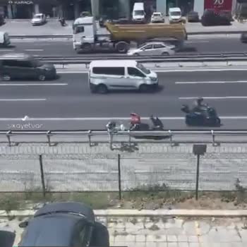 Trendyol Yemek Kuryesi Siparişimizi Otoban Kenarına Bıraktı!