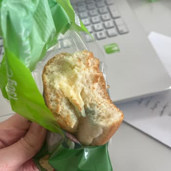 Yeni Alınan Sandviçlerde Küf Sorunu Yaşadım