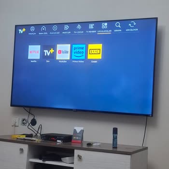 Vestel 65Q9900 Televizyonda Işık Sızması Ve Ekran Kararması Sorunu Çözümsüz Kaldı