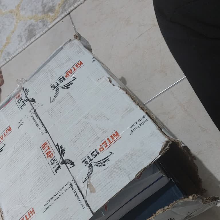 Kargom Açılmış Ve İçindekiler Kirlenmiş!