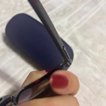 Rayban Gözlüğümün Sapı Kırıldı Garanti Kapsamında Tamir Edilmedi