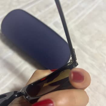 Rayban Gözlüğümün Sapı Kırıldı Garanti Kapsamında Tamir Edilmedi