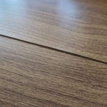 Garanti Kapsamındaki Yemek Masasında Şişme Ve Kabarma Sorunu İçin Ücret Talebi