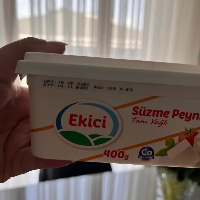 Taze Alınan Ekici Süzme Peynir Küflü Ve Kötü Kokulu Çıktı