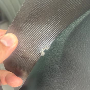 Garanti Kapsamında Olmasına Rağmen Emniyet Kemeri Değişimi Ve Haksız İşçilik Ücreti Talebi