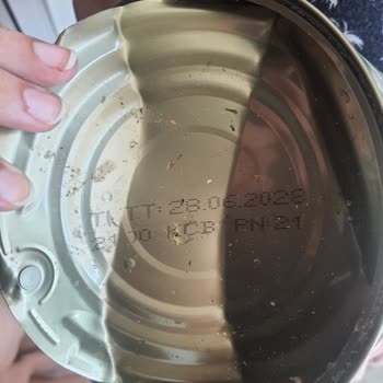 Aldığım Domates Salçası İlk Açıldığında Tamamen Küflü Çıktı