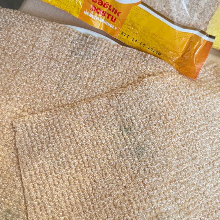 Son Kullanma Tarihi Geçmemiş Ekmeğin Küflü Çıkması Ve İlgisizlik