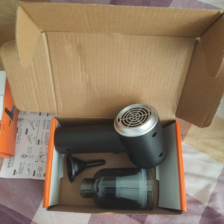 Satın Aldığım Şarjlı Araç Süpürgesi Eksik Ve Kusurlu Geldi, İade Talebime Yanıt Alamıyorum