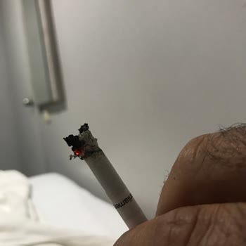 Parliament Night Blue Sigaralarda Ciddi Kalite Düşüşü Ve Kötü Tütün Sorunu