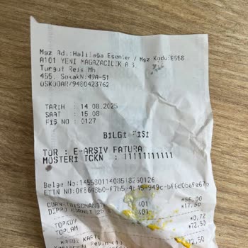 A101'den Aldığım Dondurma Eriyik Ve Kalitesizdi, Çalışan İlgisiz Davrandı