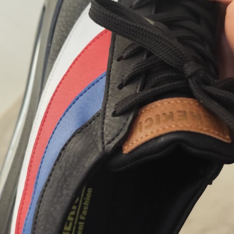 FLO Ayakkabı Yanlış Model Ayakkabı Gönderildi, Kombinim Bozuldu