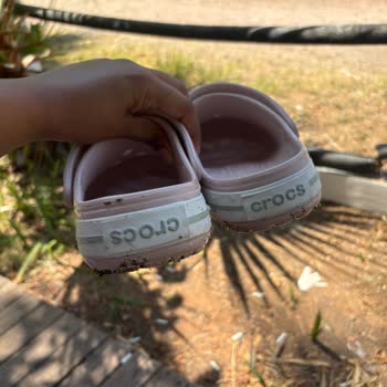 Crocs Ayakkabıda Ters Baskı Üretim Hatası Mağduriyeti