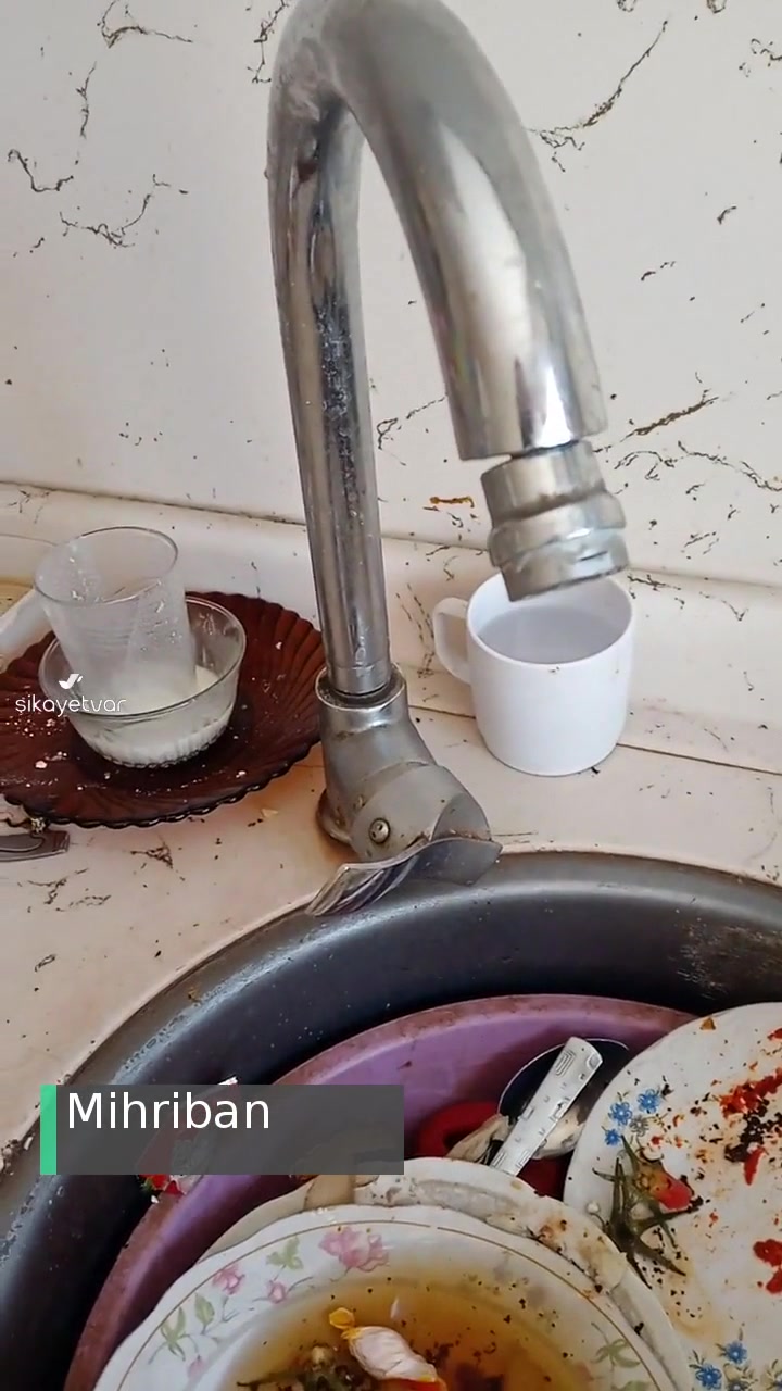 Van Büyükşehir Belediyesi Suyumuz Yok! videonun kapak resmi