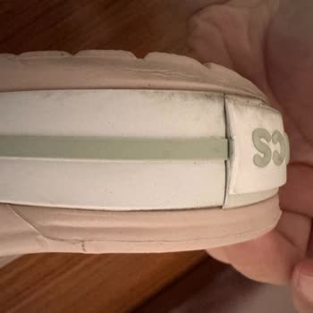 Yırtık Terlik İadesinde Çözüm Sunulmadı, Param İade Edilmiyor