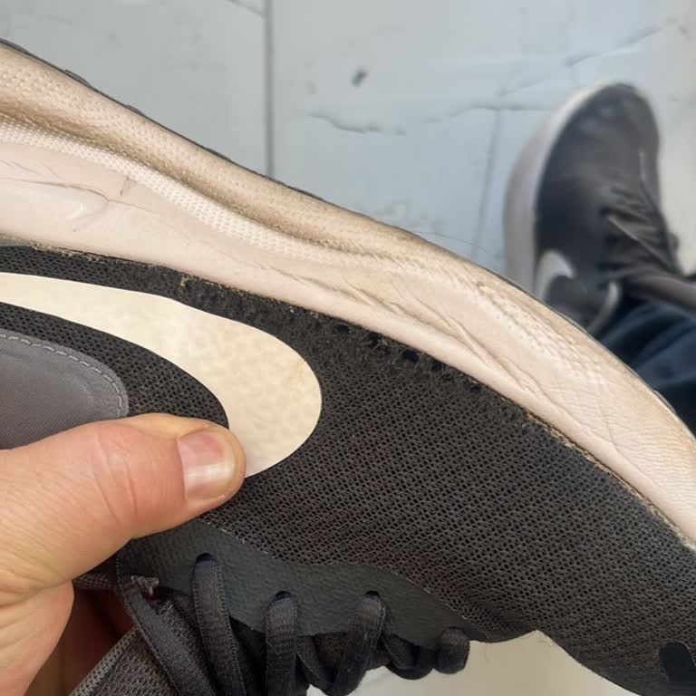 Kısa Sürede Yırtılan Ayakkabıya Mağazadan Çözüm Sunulmadı