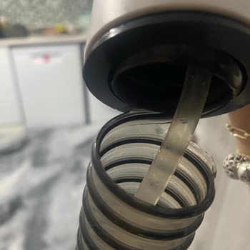 5 Ayda Arızalanan Halı Yıkama Makinesi Ve Cevapsız Servis