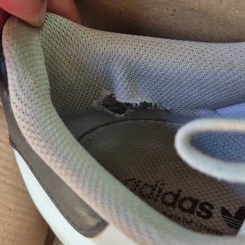 Adidas Superstar Ayakkabıda Kısa Sürede Yırtılma Ve Taban Açılması Yaşadım