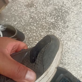 Polaris Ayakkabımın Üst Kısmı Kısa Sürede Yırtıldı