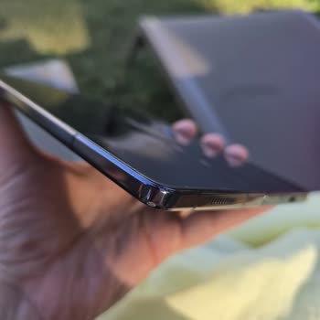 Samsung Galaxy Z Fold 5 Kapak Ekranı Arızası Ve Garanti Reddi Mağduriyeti