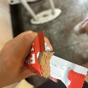 Protein Bar Ürününde Hijyen Sorunu ve Yabancı Madde Şikayeti