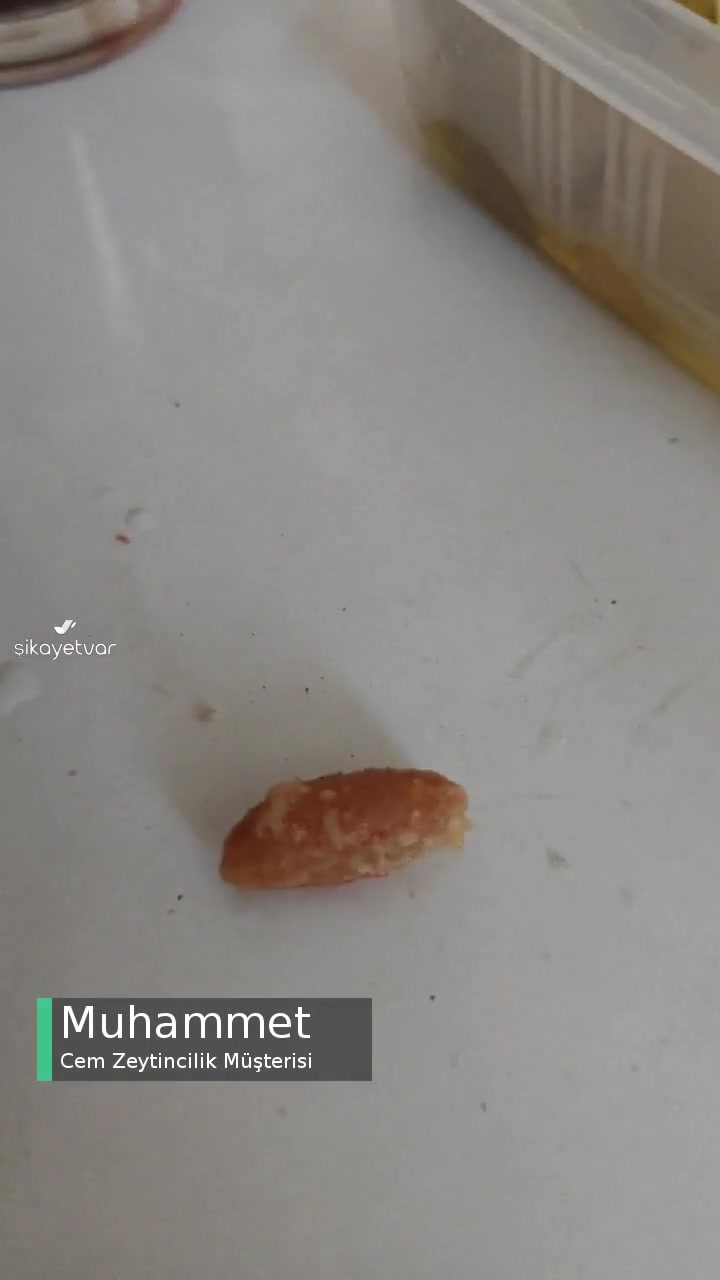 Cem Marka Biber Dolgulu Zeytinden Çekirdekli Zeytin Çıktı videonun kapak resmi