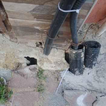 Altyapı Çalışması Sonrası Bina Zarar Gördü, Mağduriyetimiz Artıyor